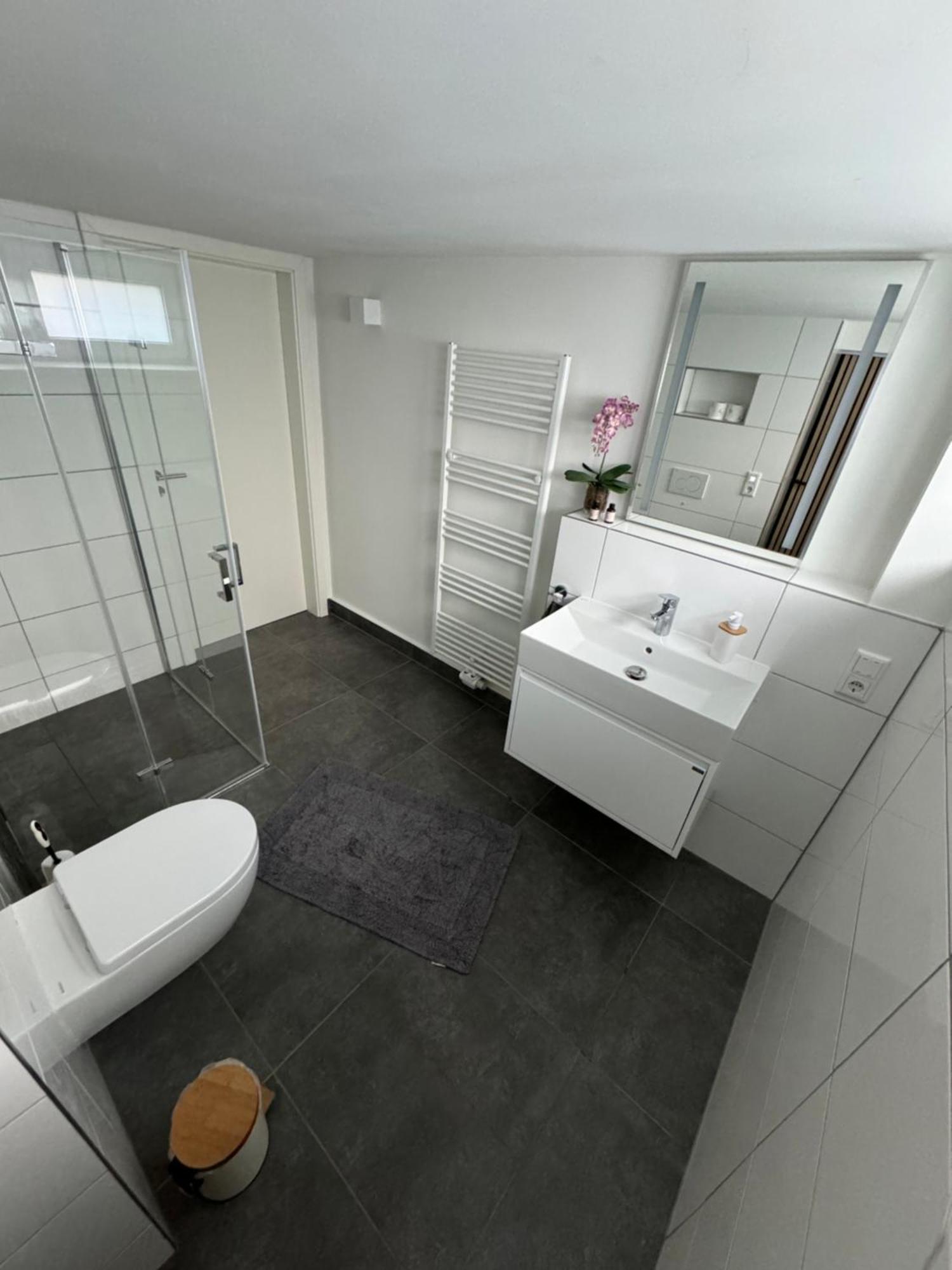 Modernes Apartment, Ruhige Lage, Stadtnah Kelkheim Bagian luar foto